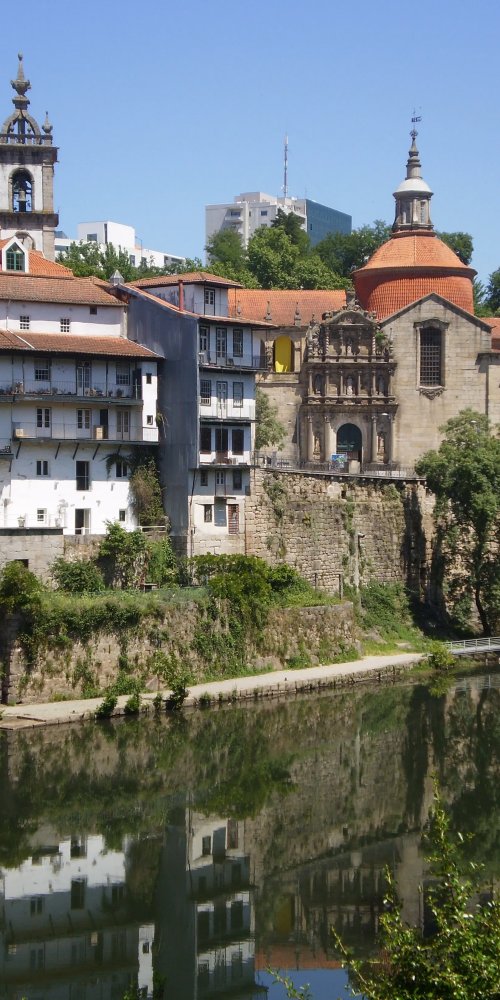 Cycling by the Tâmega River in Amarante
