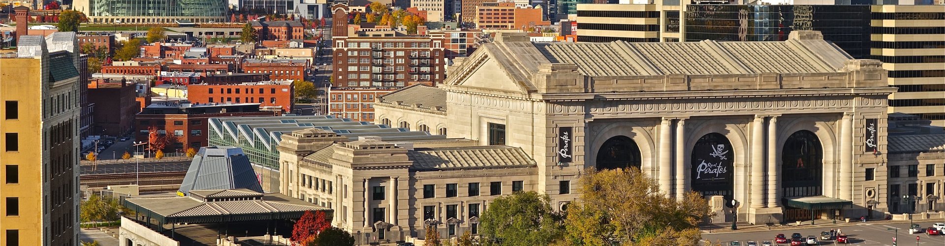 Kansas City cultural skyline at dusk